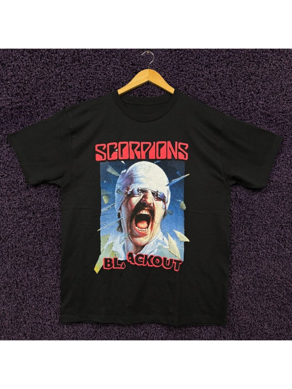 Scorpions Blackout Album Cover Poster Heavy Metal T-Shirt L